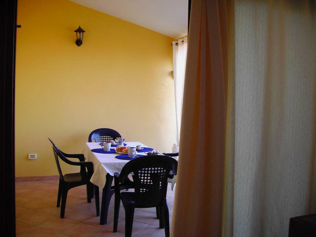 Vista Baia Blu Appartement Budoni Buitenkant foto